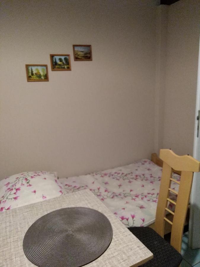 Agroturystyka W Ogrodach Sanok Exteriör bild